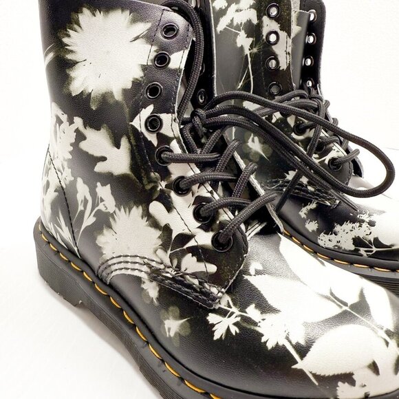 Dr. Martens 1460 Pascal Boots Women's 6 Multi Phantom Floral Lace Up Combat NIB - Picture 14 of 14